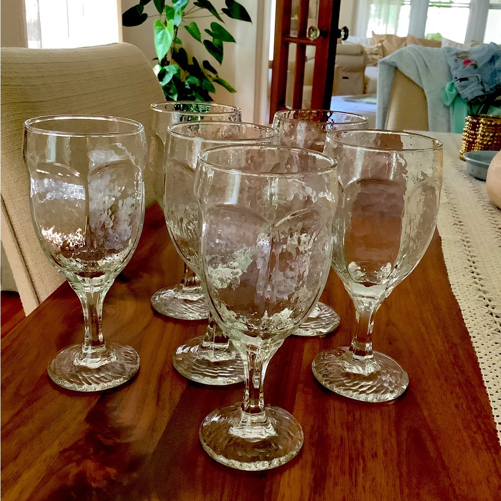 Chivalry stemware set of six textured hexagon glasses
